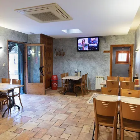 Hotel Cinca *