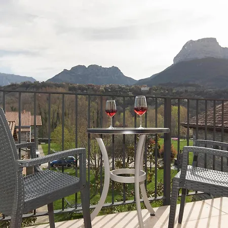 Cinca Hotel Escalona