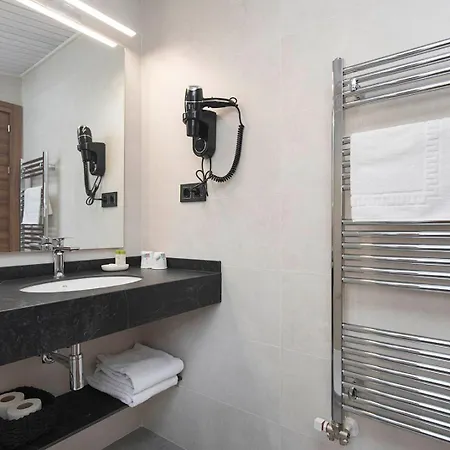 Cinca Hotel Escalona