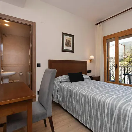 Cinca Hotel *
