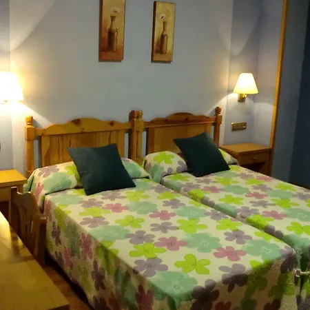 Cinca Hotel Escalona