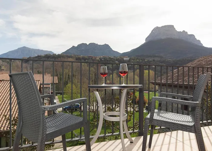 신카 호텔 Escalona